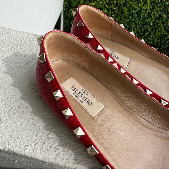 Valentino Women’s Red Leather Rock Stud Pointed Toe Flats Shoes Size 37 - Picture 4 of 10